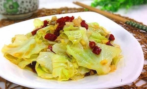 青红尖椒|做卷心菜的方法是超级美味和简单!