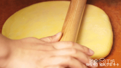  张手抓饼|早餐不想吃馒头+粥，只能喊你吃酥了，做法不外传