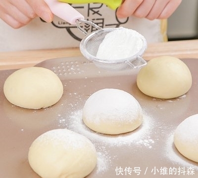 面团|日式网红樱桃红豆包