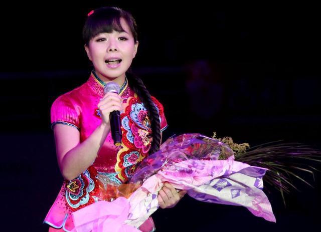 种地|星光大道出来的国家一级演员,买不起房回家种地,老公身份成谜