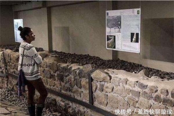  古墓|全球唯一一家透明地板的麦当劳，低头看看脚下，你还吃得下汉堡吗