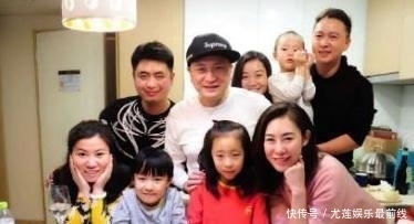 死敌|戏中为死敌,戏外却是亲兄弟,今汤镇宗家庭美满,他却两婚生5子