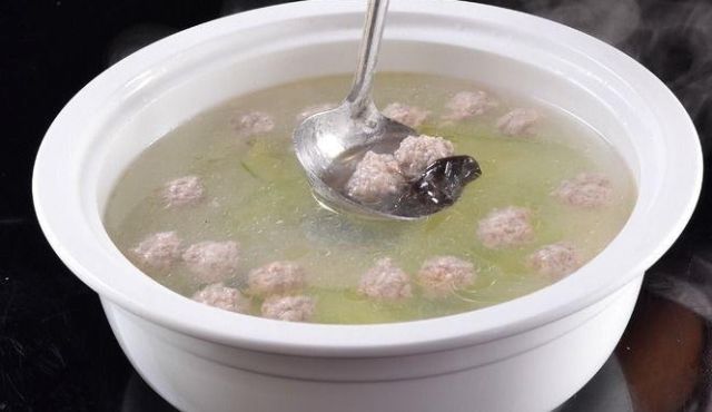 难倒|“汉语八级”都念不出的菜名，难倒了很多人，你能念对几个