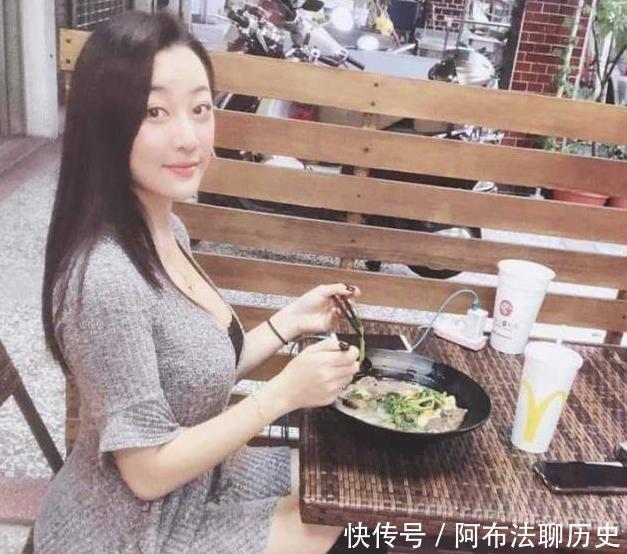  父母|女子为应付父母征假男友回家过年，日薪两千吃住交通全管，还是正妹