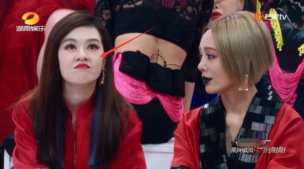  二轮公演|《浪姐》节目组现骚操作，硬捧万茜遭宁静质疑，郁可唯咧嘴很精髓