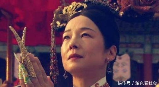 难怪|李中堂访问邻国,商谈期间一个动作,接待伯爵:难怪被日本打败