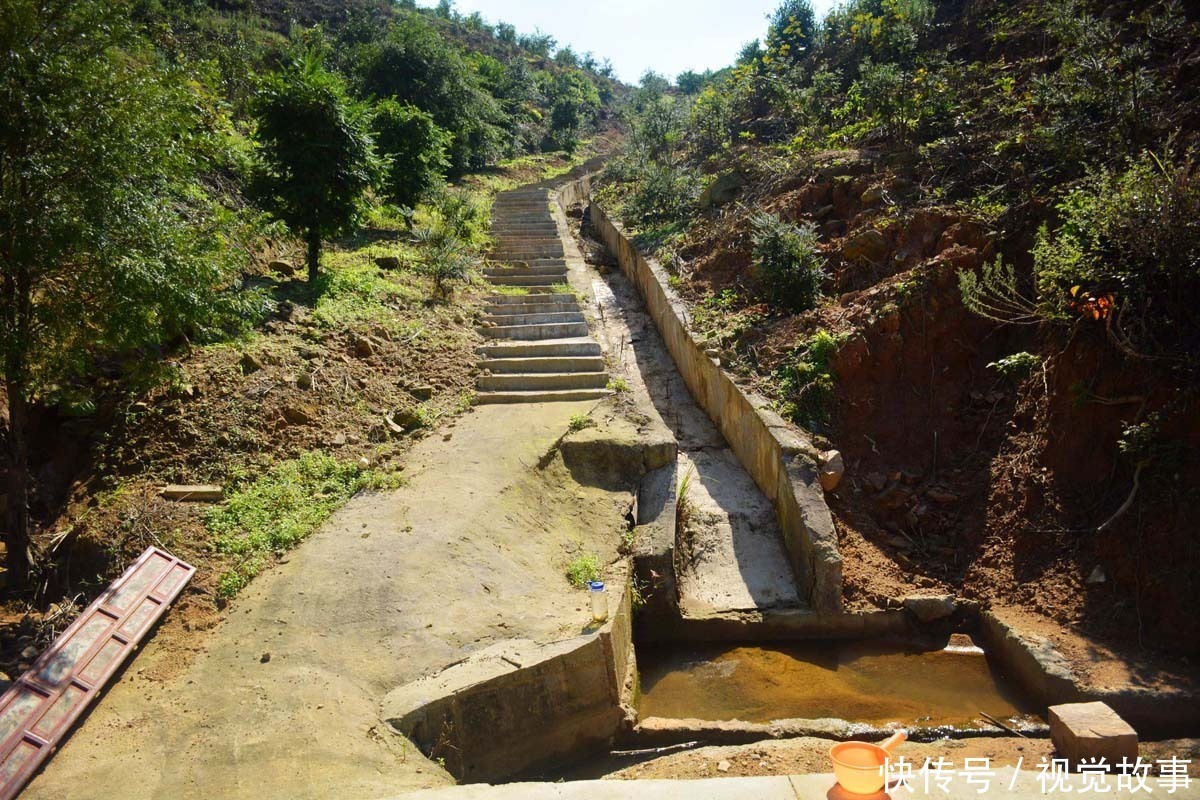 吴大叔|57岁大叔15年前突发疾病,瘫痪在床3年,看现在生活成啥样