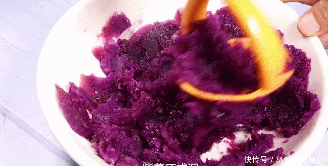 中加|9个月宝宝便秘?辅食中加紫薯,健脾通便,宝宝常吃长高个睡眠好