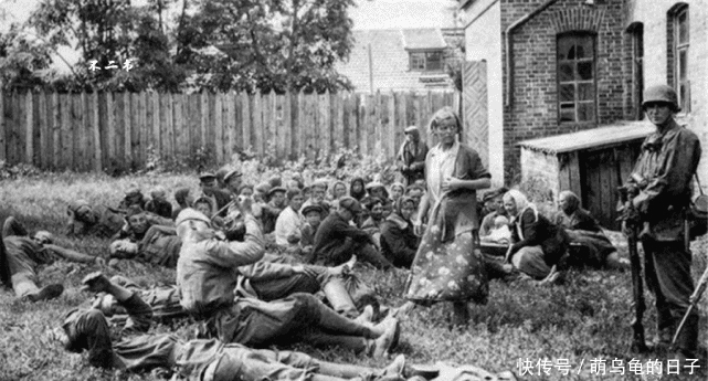照片拍摄于二战东线|二战战场到底有多残酷？看看这些真实的老照片，战争之下满目离殇