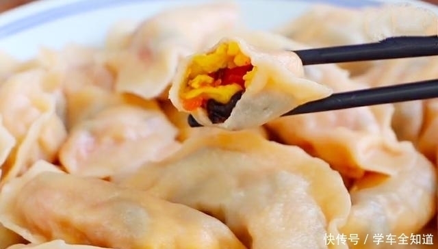 番茄|西红柿别再炒着吃了,大厨教你新吃法,1次5斤不够吃,开胃又解馋