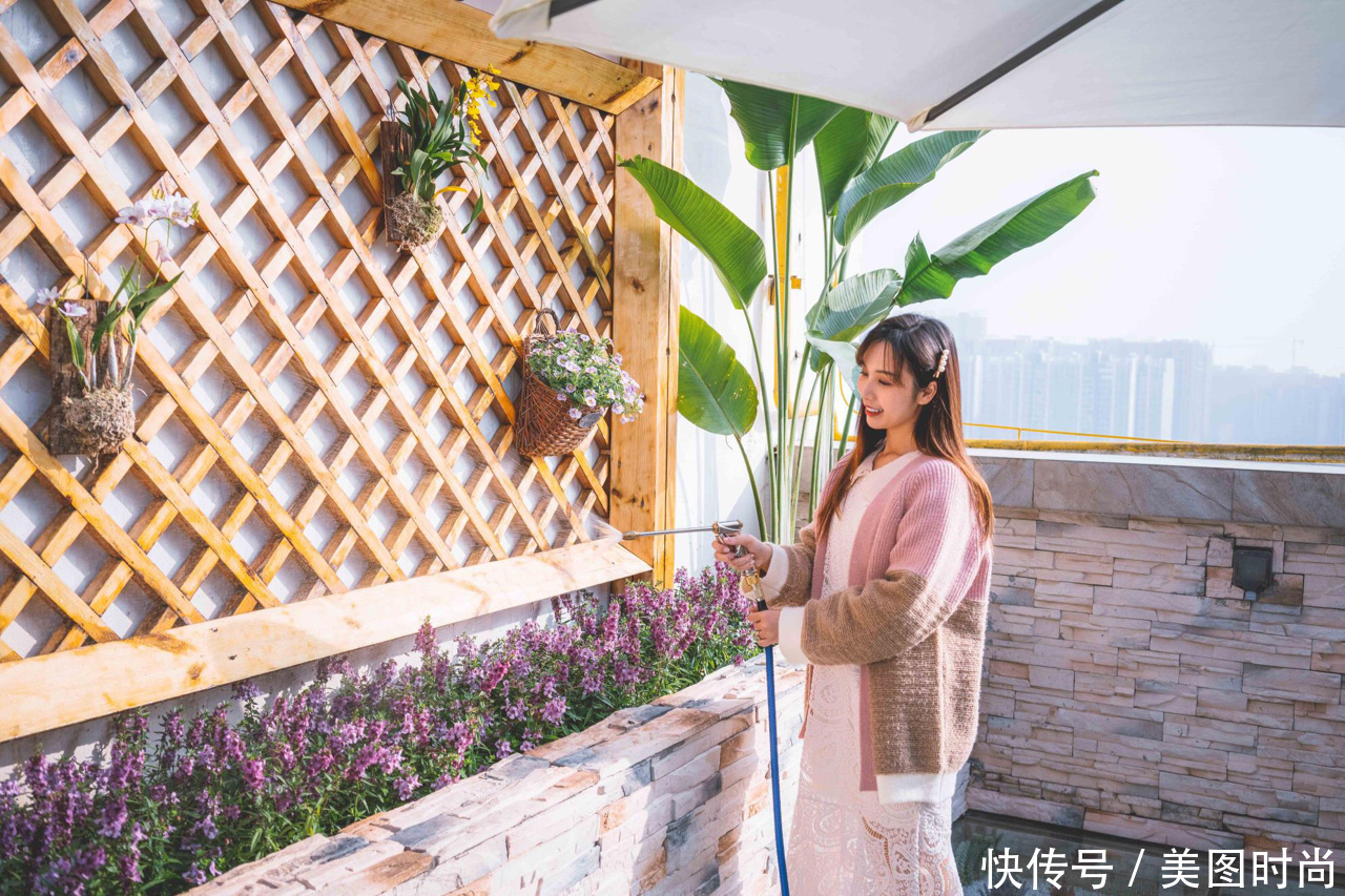 花园|30㎡二楼露台“造园”: 巧用玻璃地板,打造ins风网红花园