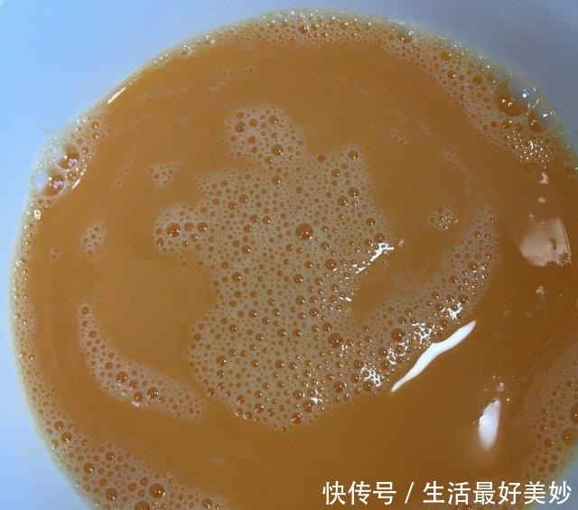 美味|鸡蛋炒洋葱木耳,家常小炒,营养美味,方便快捷!