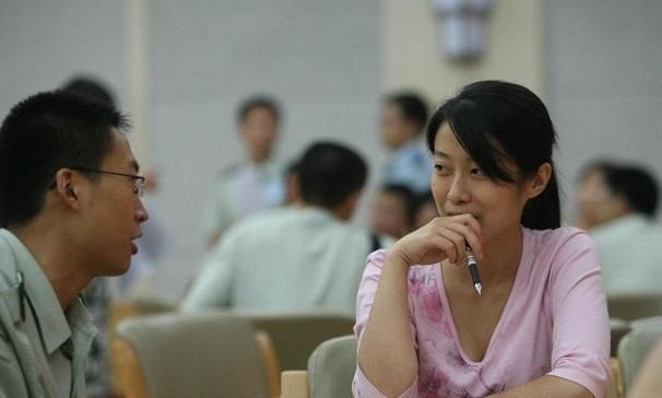 男孩|农村相亲,男孩有这3个毛病,别指望女孩会看上你,有钱也不好使