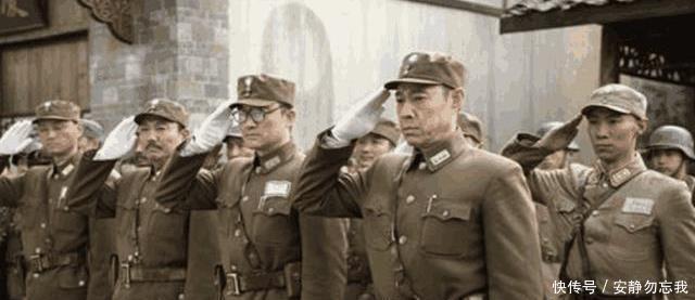 洗脚水|日本“特设师团”作战能力很烂,军官像下人一样给士兵打洗脚水!