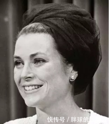  珠宝|从奥斯卡影后到摩纳哥王妃，童话中的珠宝和现实里的格蕾丝·凯莉