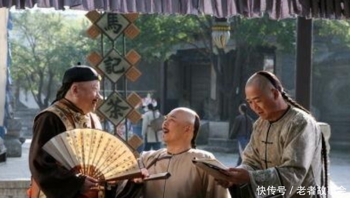 思想前卫|和珅在救灾时,为什么当着灾民面在粥里撒沙子?专家:思想前卫