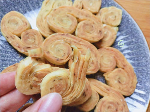 简单|这才是面粉最解馋做法,不烤不炸,简单一做,咸香酥脆,孩子爱吃