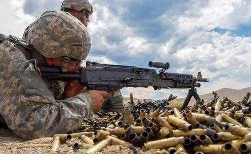 塑料|我国单兵武器又迈一步新一代30发塑料弹匣，弹夹容量一目了然