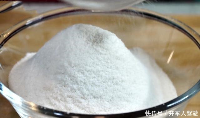 熟梨糕|立春后,多给家人吃此零食,简单一蒸,香甜绵软,营养不上火