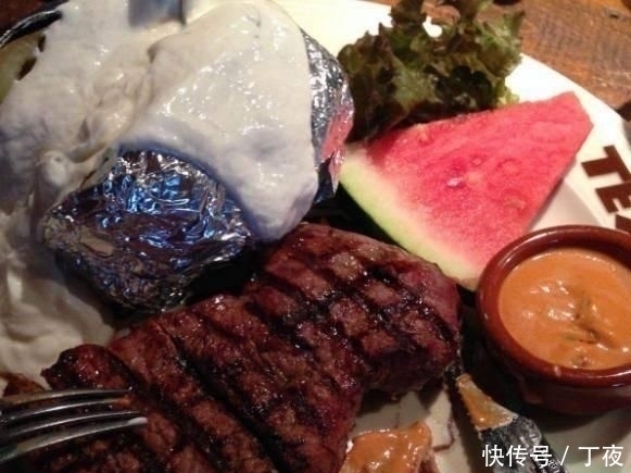 家庭|美食诱惑,直击:美国人家庭,看看他们一日三餐都有什么,你怎么看呢?