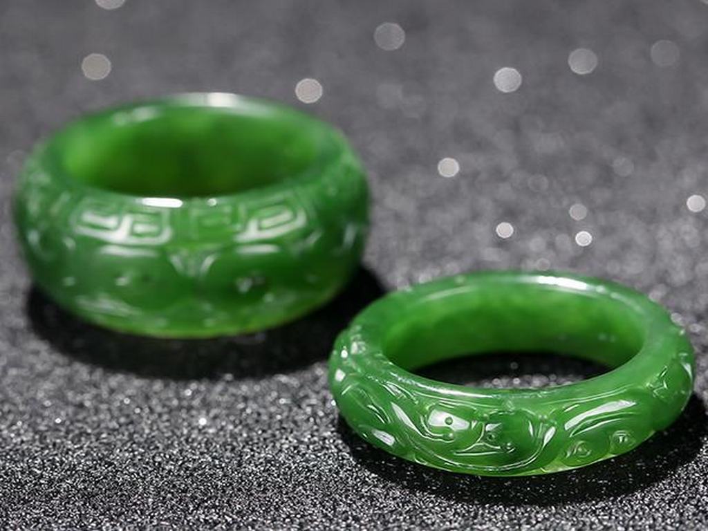 冰底菠菜绿|俄碧的颜色种类有哪些？诉说它的“青春碧玉”的颜色