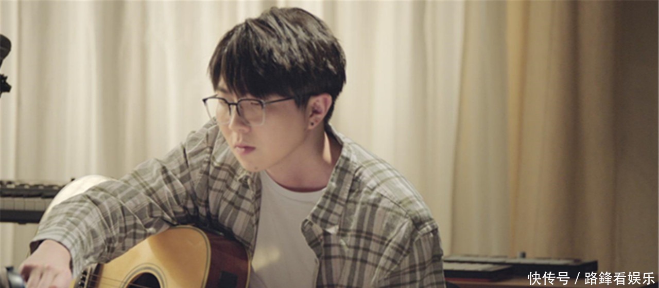  生活|用歌唱出大家的心声，在喧嚣中静静吟唱，他就是歌手毛不易