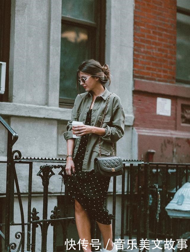 懒人|最近流行的“懒人裙”,很适合三四十岁的女人,照着穿减龄显高级