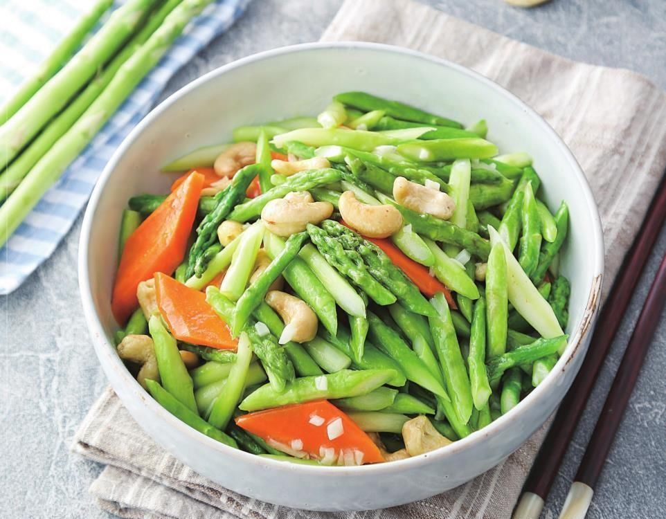 可口|教你做道快手菜,一点芦笋,一点腰果,吃起来爽脆可口,清淡鲜美