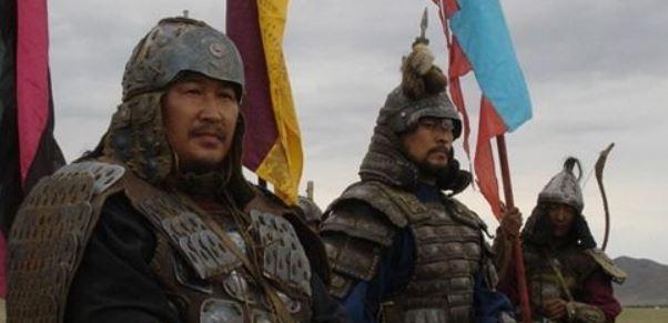 克烈部|一父子先后三次助他登上王位,成为了人家的义父,但是自己却作死