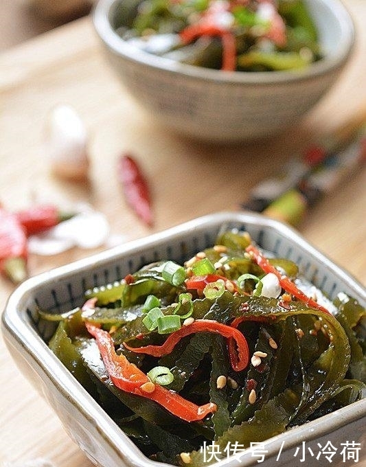 辣椒|凉拌海带脆爽入味操作要点,浇油1步最重要,香菜辣椒要放对位置