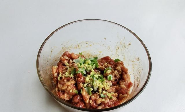 泡打粉|蒸包子时,记得不要只加酵母,面里加2样,包子又白又软又香又甜