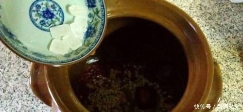  夏天|红豆和它“天生一对”，夏天常喝，减轻体内湿气，女性最要喝