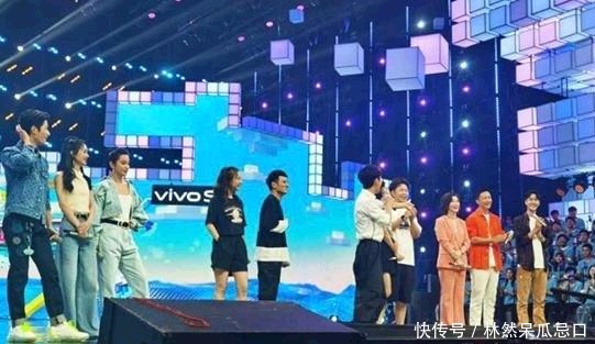  快本|“赵小刀”再现江湖，赵丽颖《快本》怼杜华，称不认识王一博