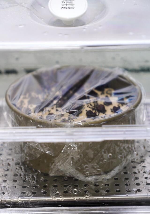 做出|两个苹果加点面粉,就能做出蓬松暄软的大发糕,不用揉面不用整形