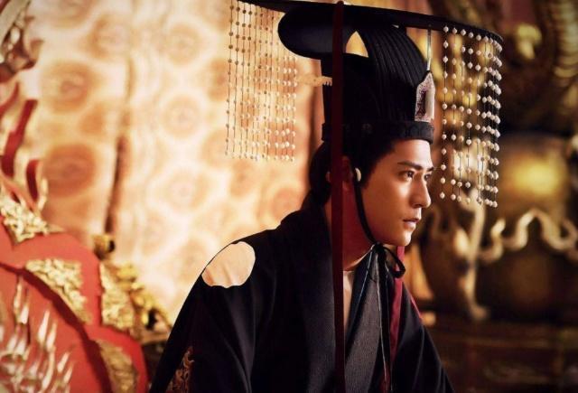 皇帝|开国皇帝封赏功臣,大臣找了个最荒凉的地方,没想到后成福地