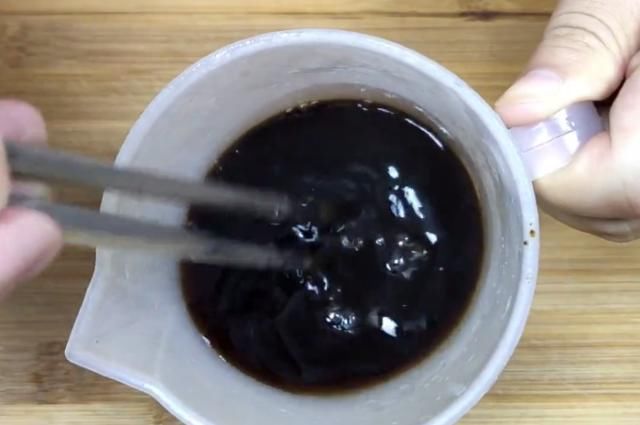  懶人|红糖发糕的懶人作法，绵软筋道，美味可口，比买的生日蛋糕还美味