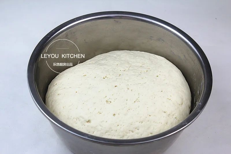 全家人|1斤面粉做6个烧饼,不油不腻,平底锅就能做,刚好全家人的早餐