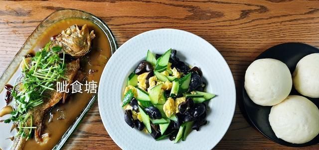 明白|黄瓜菱形片怎么切很多人一直没弄明白,其实只需2步就轻松搞定