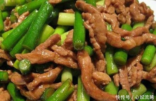 关键|蒜苔炒肉，蒜苔需要焯水吗“这一步”很关键，但多数人没做对！