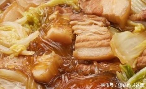 人间|炖一锅家常菜，吃上一口香喷喷，可以说是天作之合之——人间美味