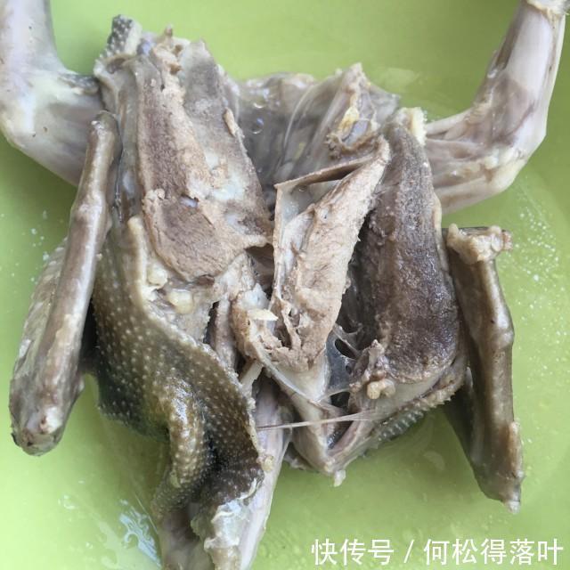 好喝|鲍鱼鸽肉丝瓜汤，营养丰富，鲜美好喝