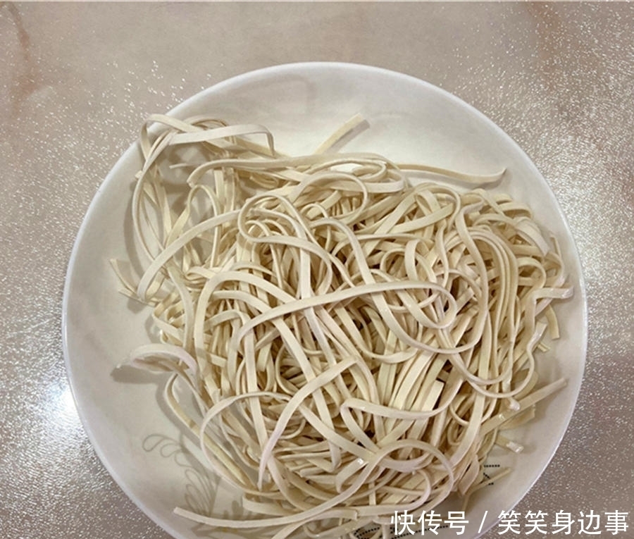 味道|周六的家常面来喽，可做得挺那啥的，味道只能再改进！