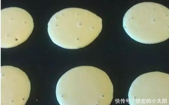 面粉|这才是煎饼果子最好吃的做法,煎饼香,果子酥,比外面卖的还好吃