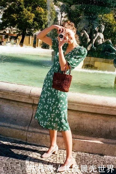 底色|碎花裙怎么挑不俗气