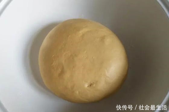 撒上一层干|营养还是蒸的好!好吃不上火,千层红薯糕,层次丰富,蓬松柔软