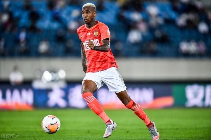 绝杀|恒大球员赛后评分：完成绝杀的暴力鸟并非最高，卡帅爱徒又是倒数