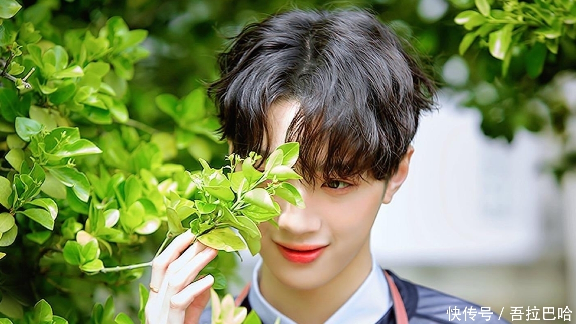 赖冠霖|男爱豆韩团出道,黄明昊朱正廷却落选,归国后他的现状令人唏嘘