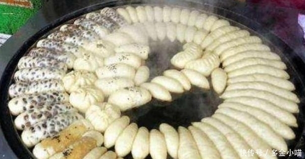 大锅|大妈街边卖小吃,2元一个,半小时2大锅全被抢光,吃过算你厉害