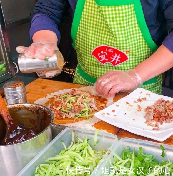 土笋冻|饿了两个月，该去美食街解解馋了！