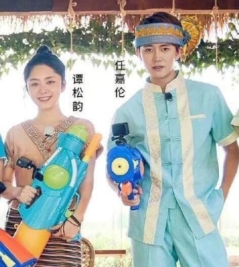 爆笑|黄磊询问任嘉伦能不能吃辣椒,九字回答全场爆笑,太逗了